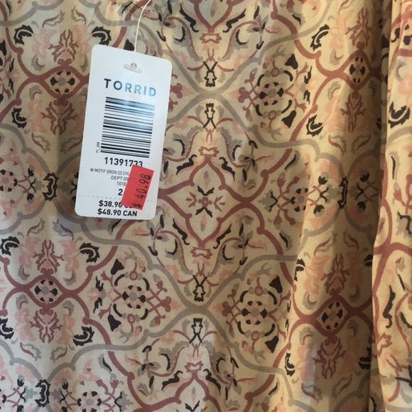 Torrid tank top - Picture 2 of 2